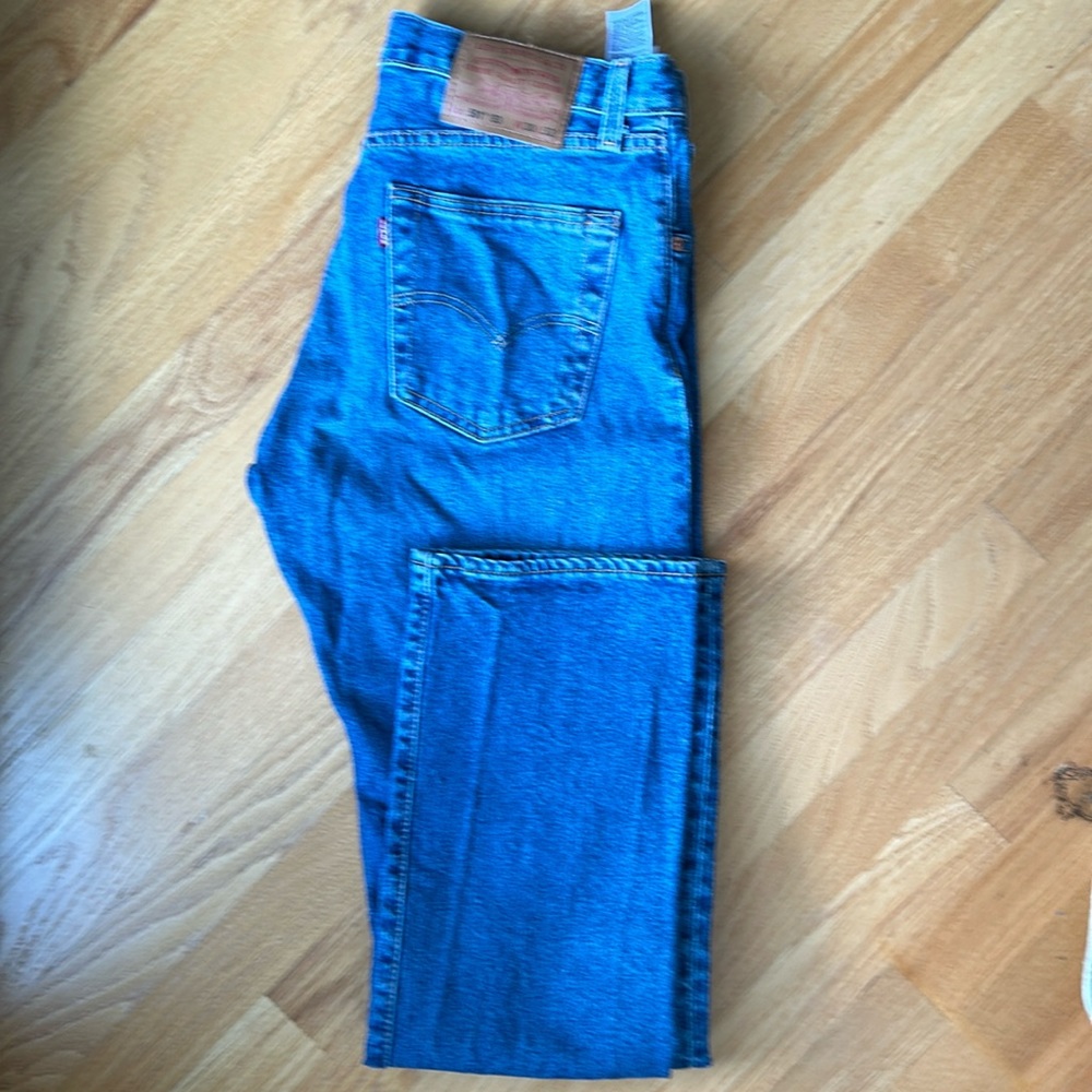 Levi’s 501 ‘93.  30x32. Worn ONCE. Style 798300263